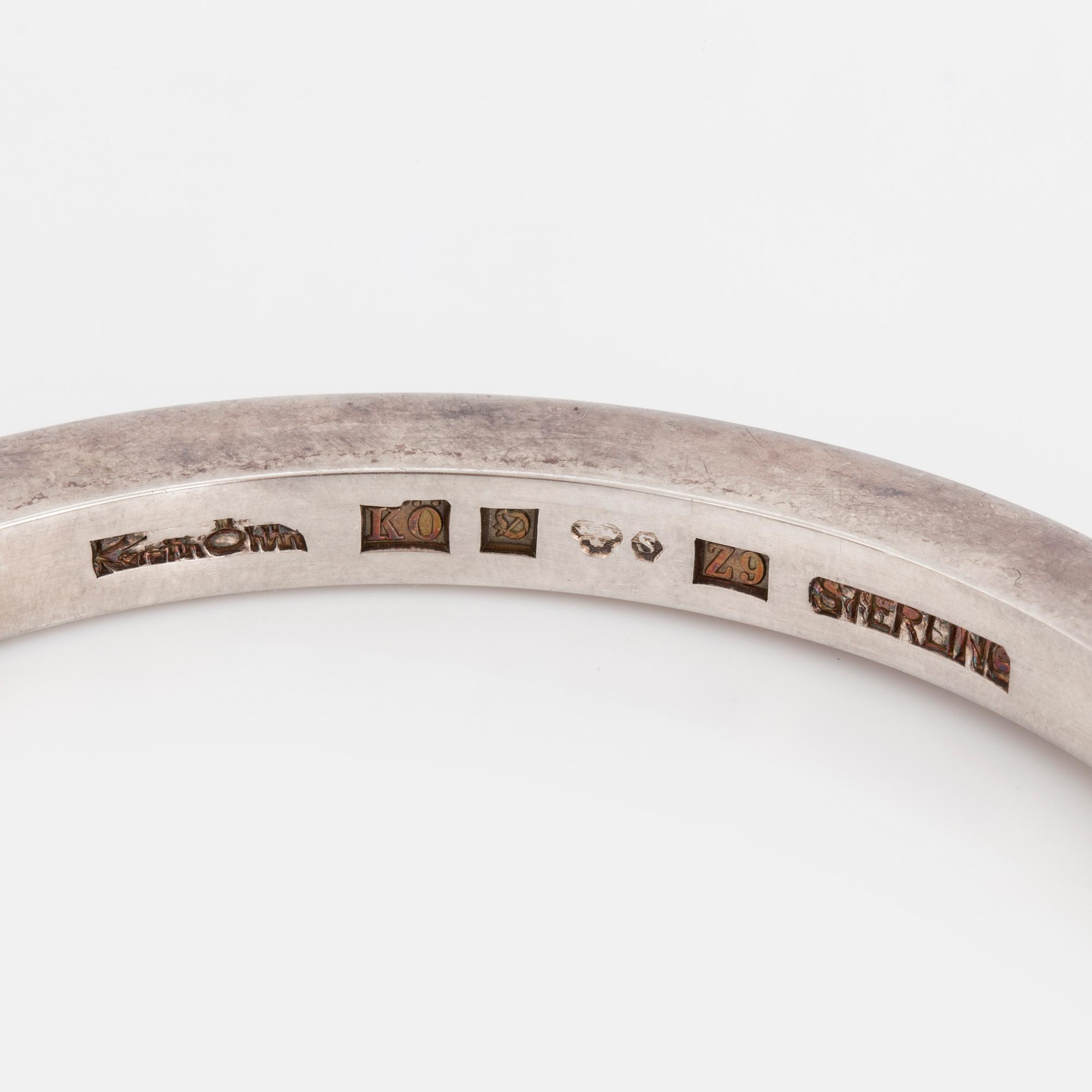 KERSTIN ÖHLIN LEJONKLOU, a sterling silver bracelet from Östersund, 1974.