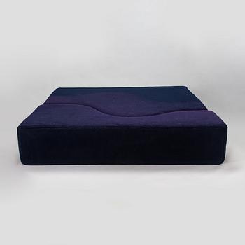 Kaisa Blomstedt, sohva "Cuddling", Utopia 1970-luku.
