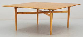 BORD,  Bruno Mathson. Brännmärkt firma Karl Mathson, Värnamo, 1976.