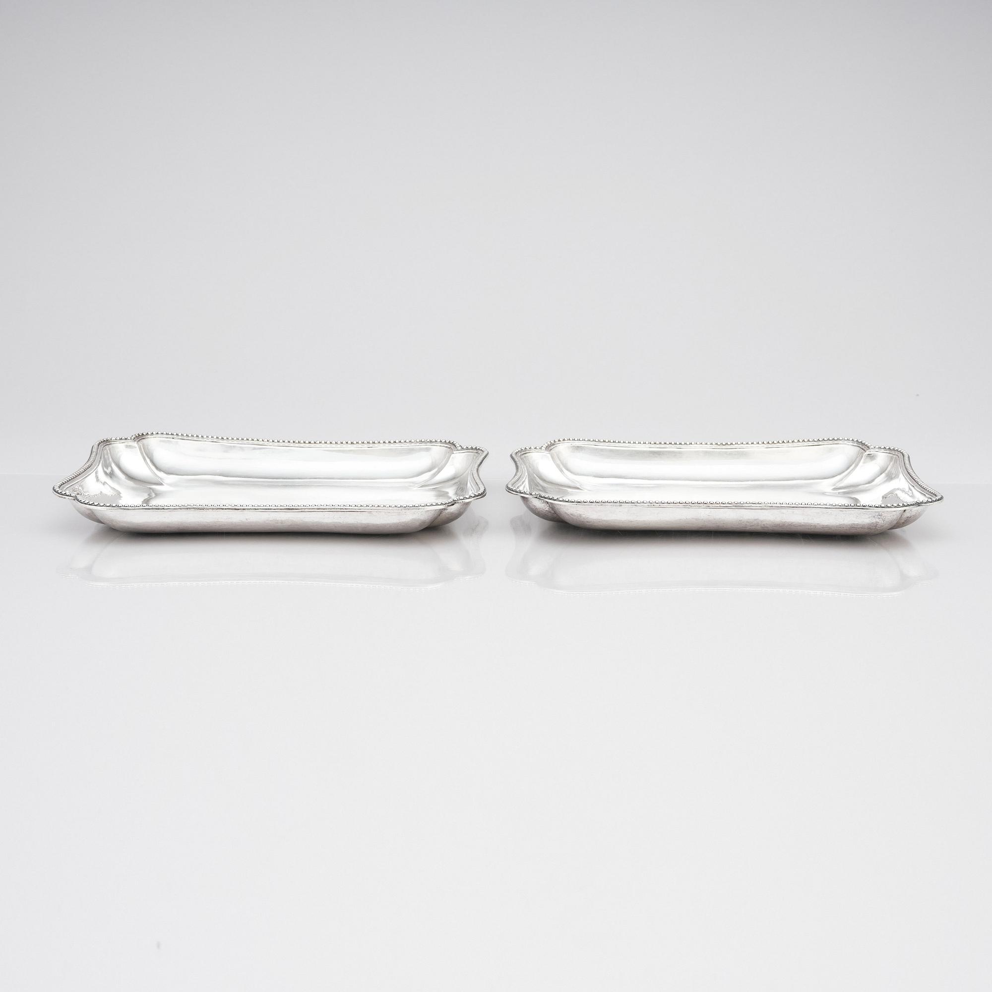 A pair of Swedish 18th century silver dishes, marks of Arvid Floberg, Stockholm 1784.