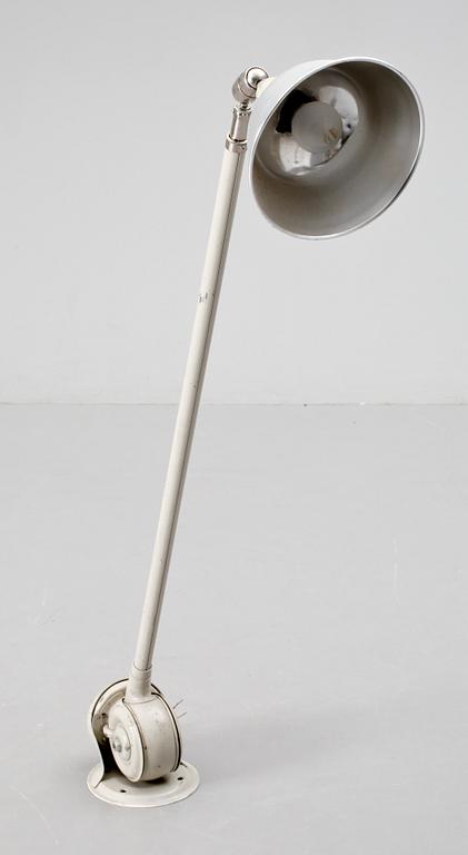 INDUSTRILAMPA, Triplex-pendeln, design Johan Petter Johansson. Trol 1950/60-tal.