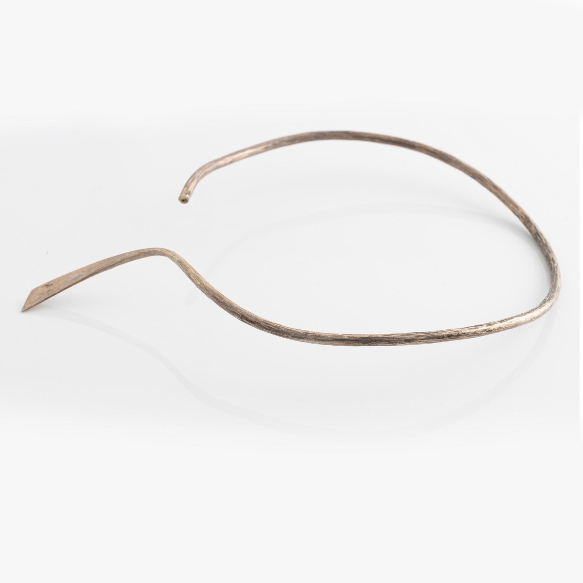 Birgitta Sanitate, neck ring, silver.