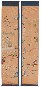 1050. Two embroidered silk panels, late Qing dynasty.