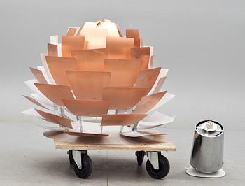 TAKLAMPA, "PH-Kotte". Poul Henningsen för Louis Poulsen. Danmark, 1900-talets andra hälft.