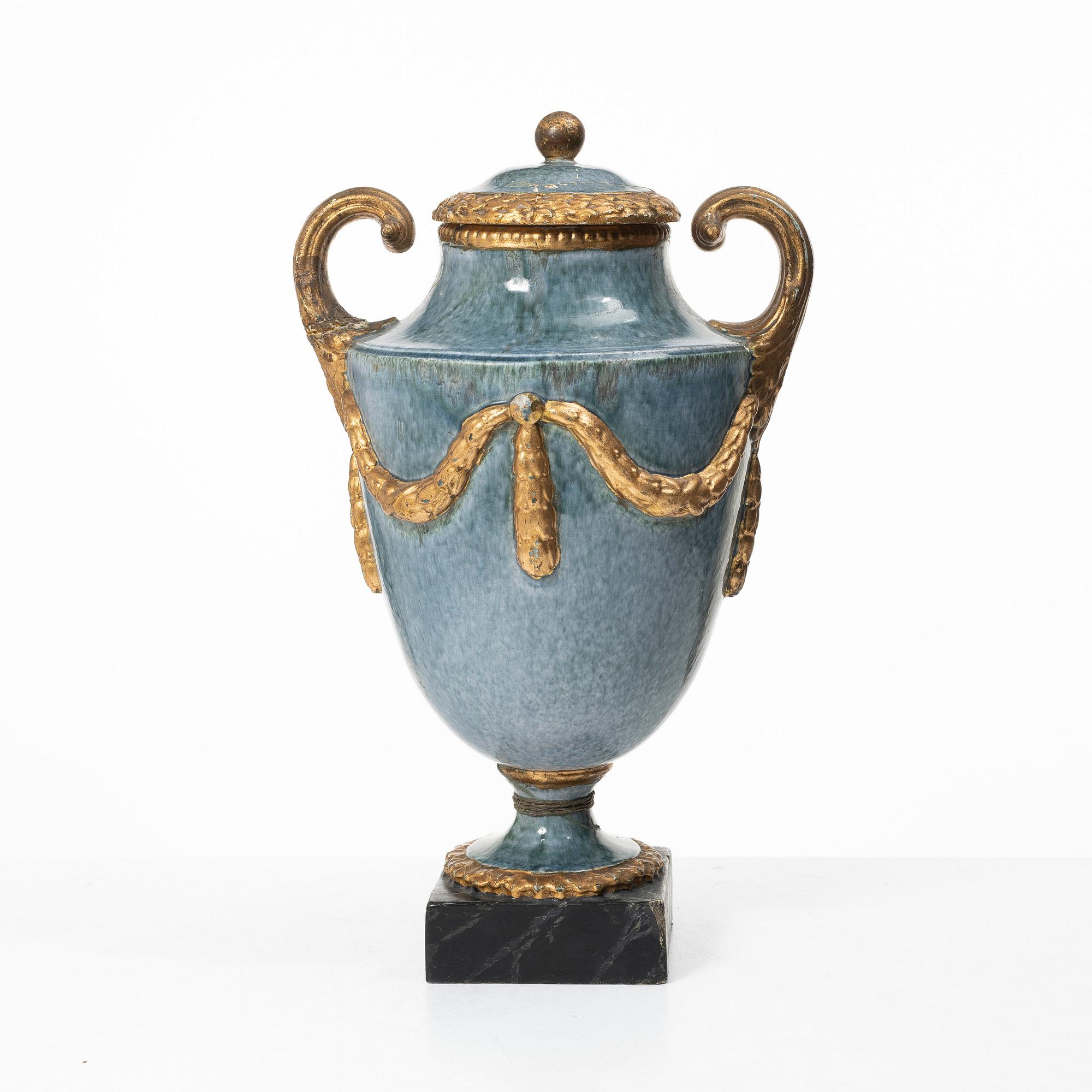 A flintware jar from Marieberg, 18th century.