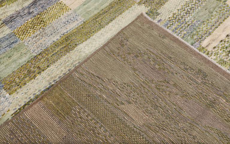 Matta, Marocko design, ca 279 x 201 cm.