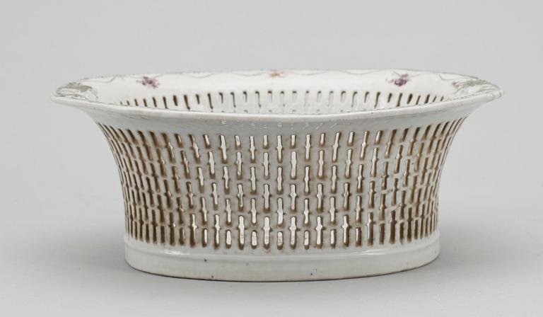 GALLERSKÅL, porslin, Kina, 1700-tal.
