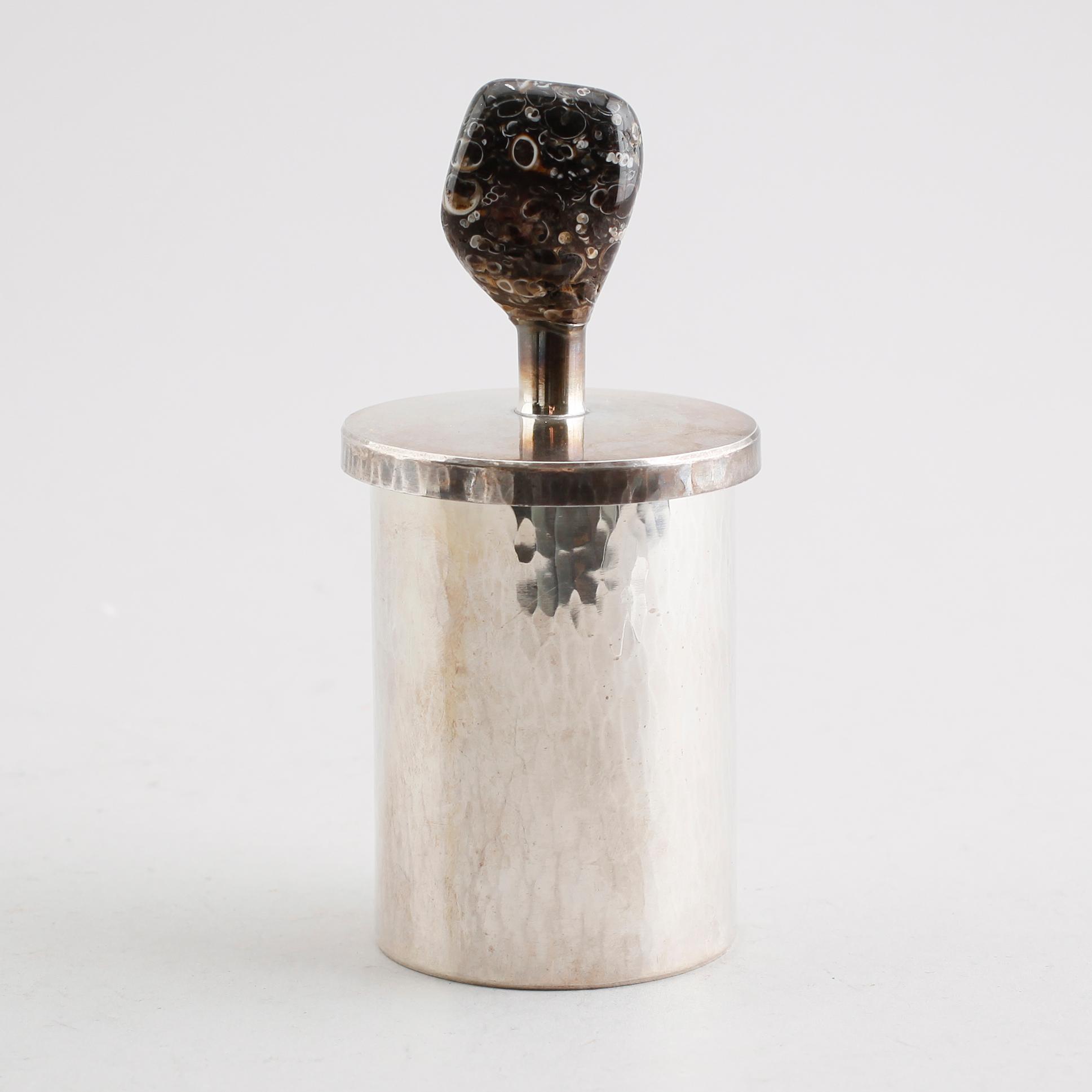 LOCKBURK, silver, MÖ, 1976. Total vikt med sten ca 213 gram.
