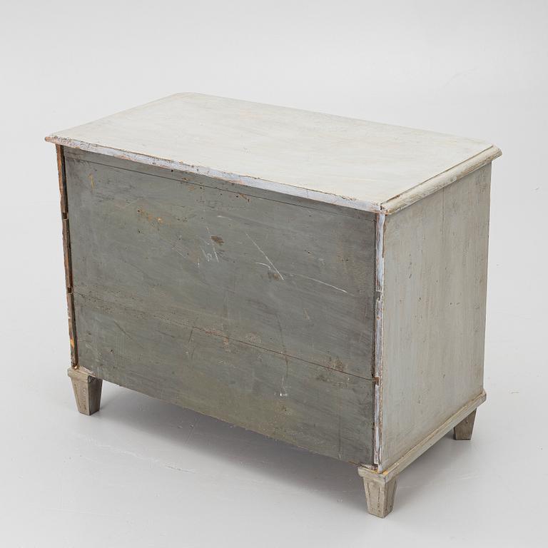 Chest of drawers, 19th century.