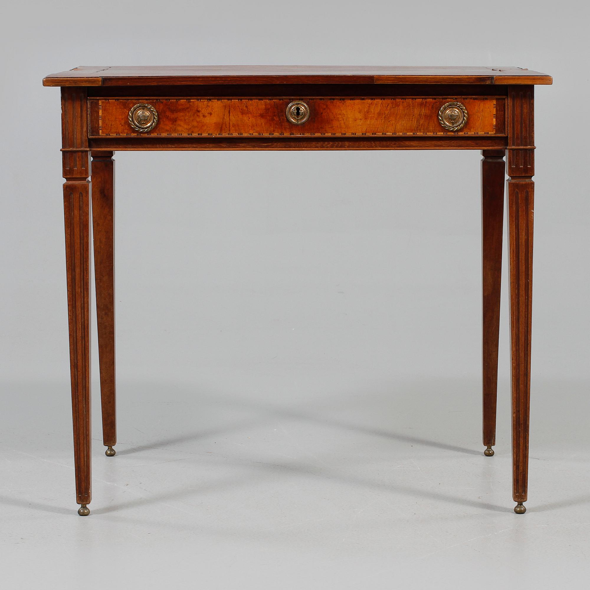 SKRIVBORD, 1800-tal.