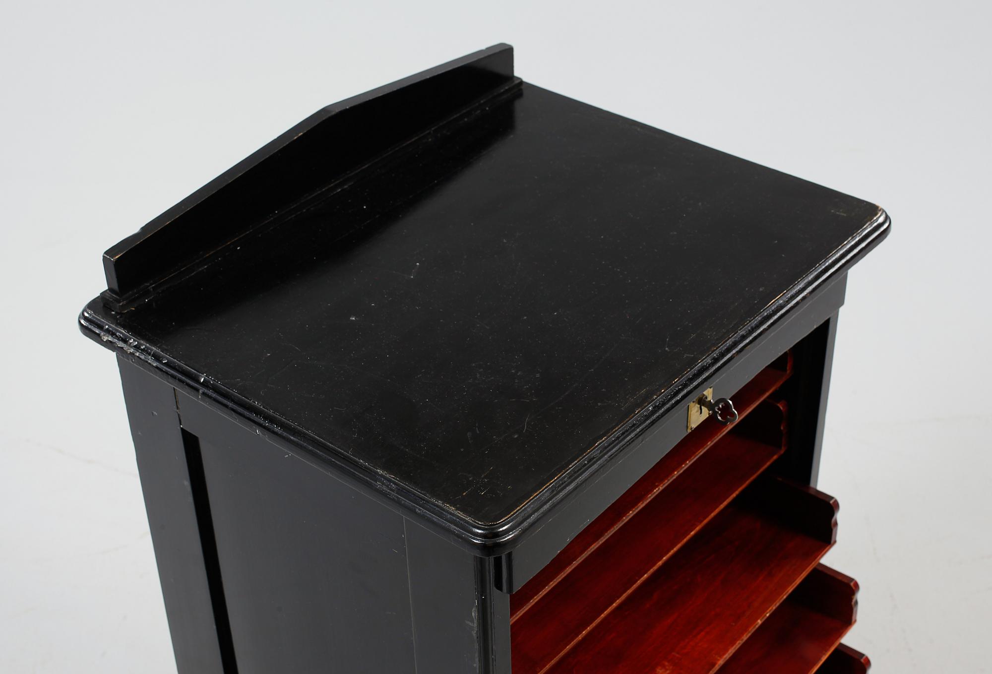 ARKIVSKÅP, jugend, 1900-talets början.