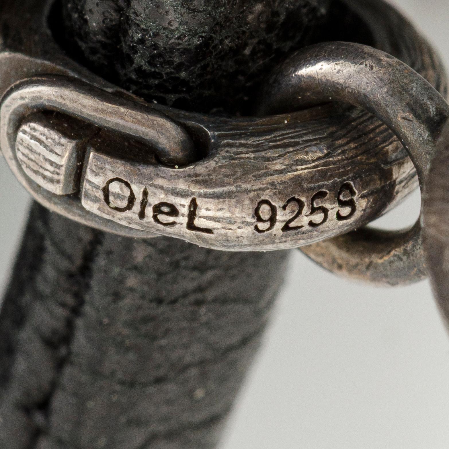 Ole Lynggaard bracelet leather with two charms silver "Sweet drops".