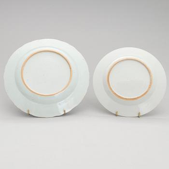 LAUTASIA, 3 kpl. sekä yksi pari, posliinia, Kiina 1700-luku.