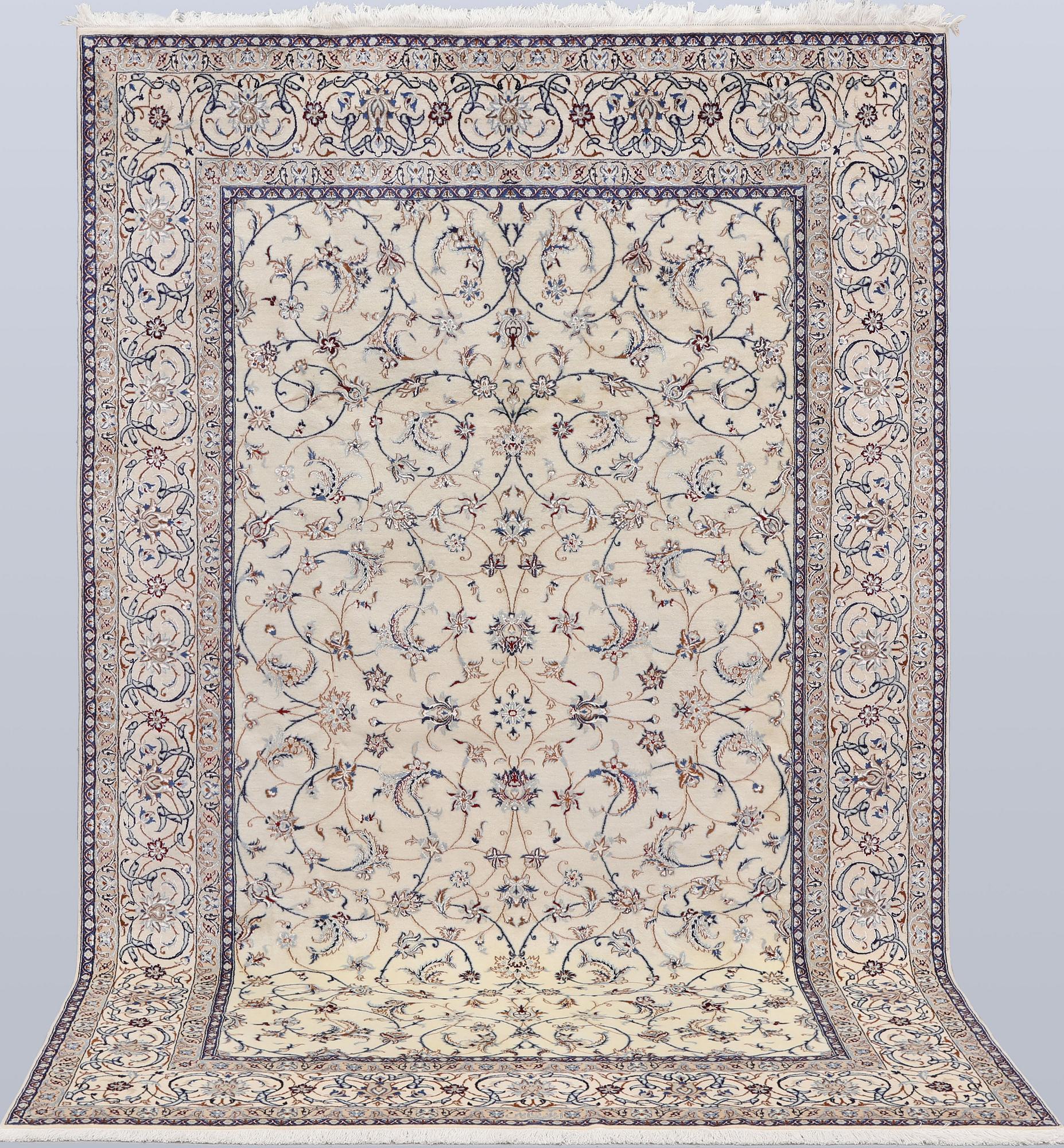 Matta, Nain, part silk, s.k. 6 LAA, ca 265 x 172 cm.