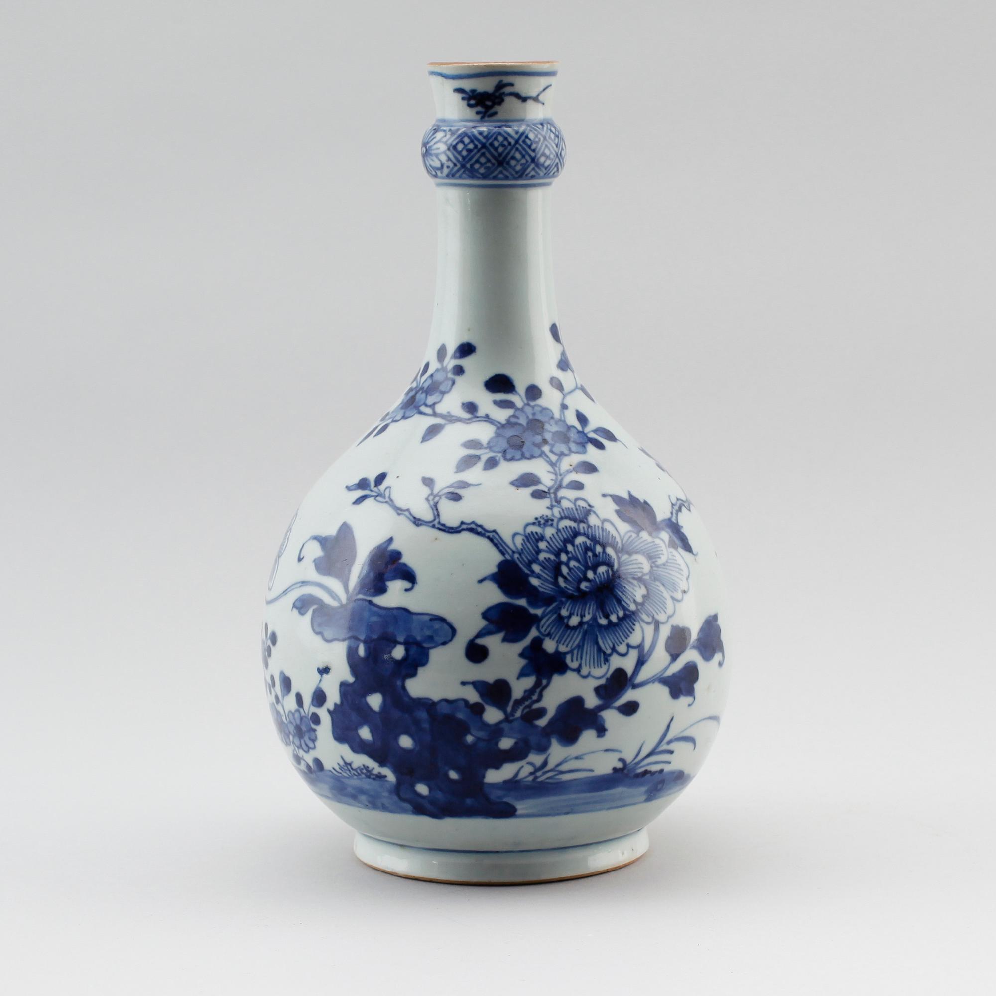FLASKA, porslin, Kina, Qianlong 1736-1795.