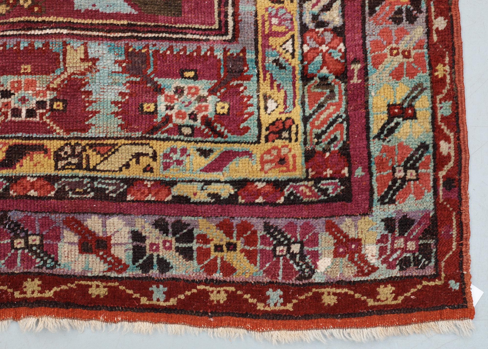 ANTIQUE KIRSEHIR/MUCUR. 162,5 x 107,5 cm.
