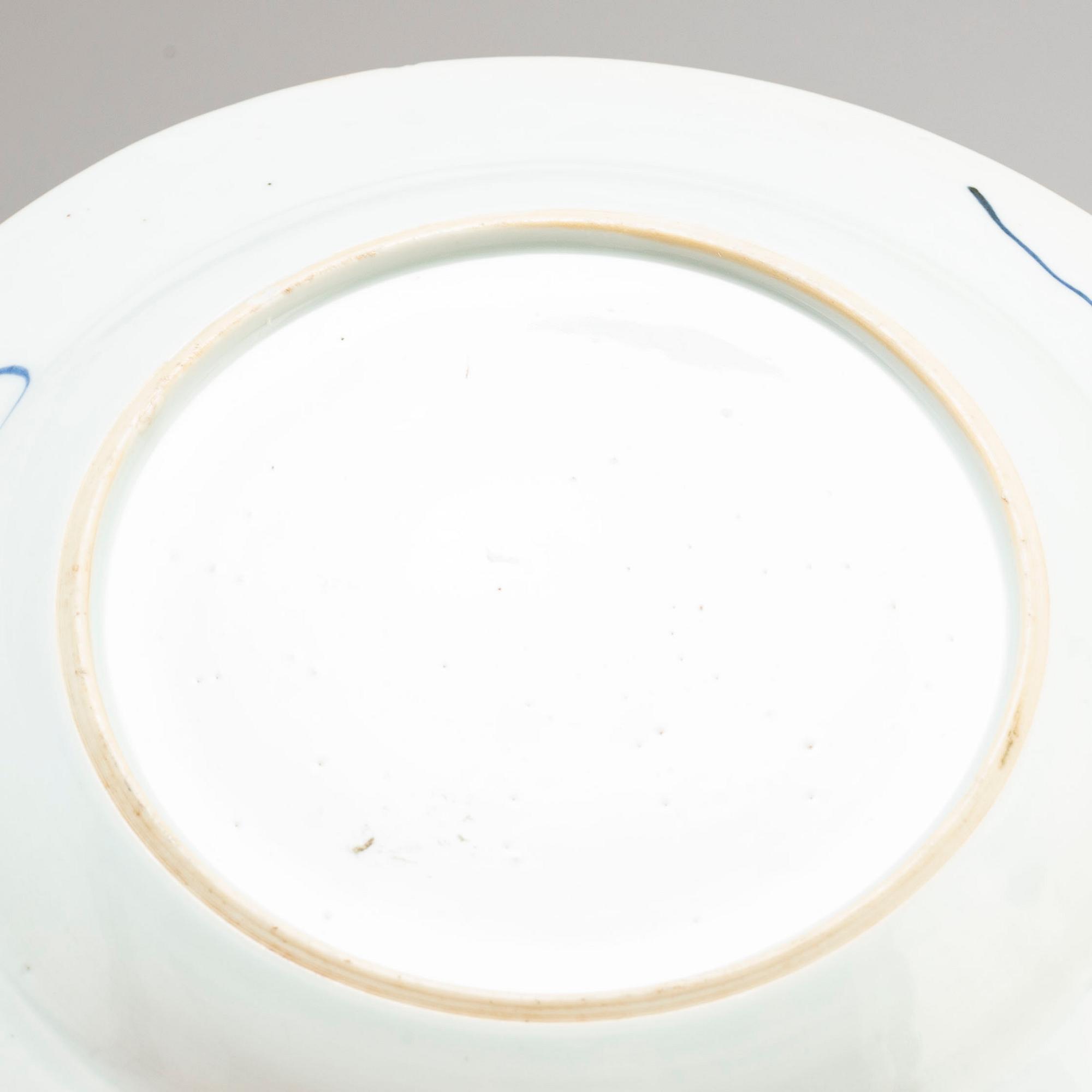 TALLRIKAR, fyra (2+1+1) stycken samt FAT, kompaniporslin. Qingdynastin, Qianlong (1736-95).