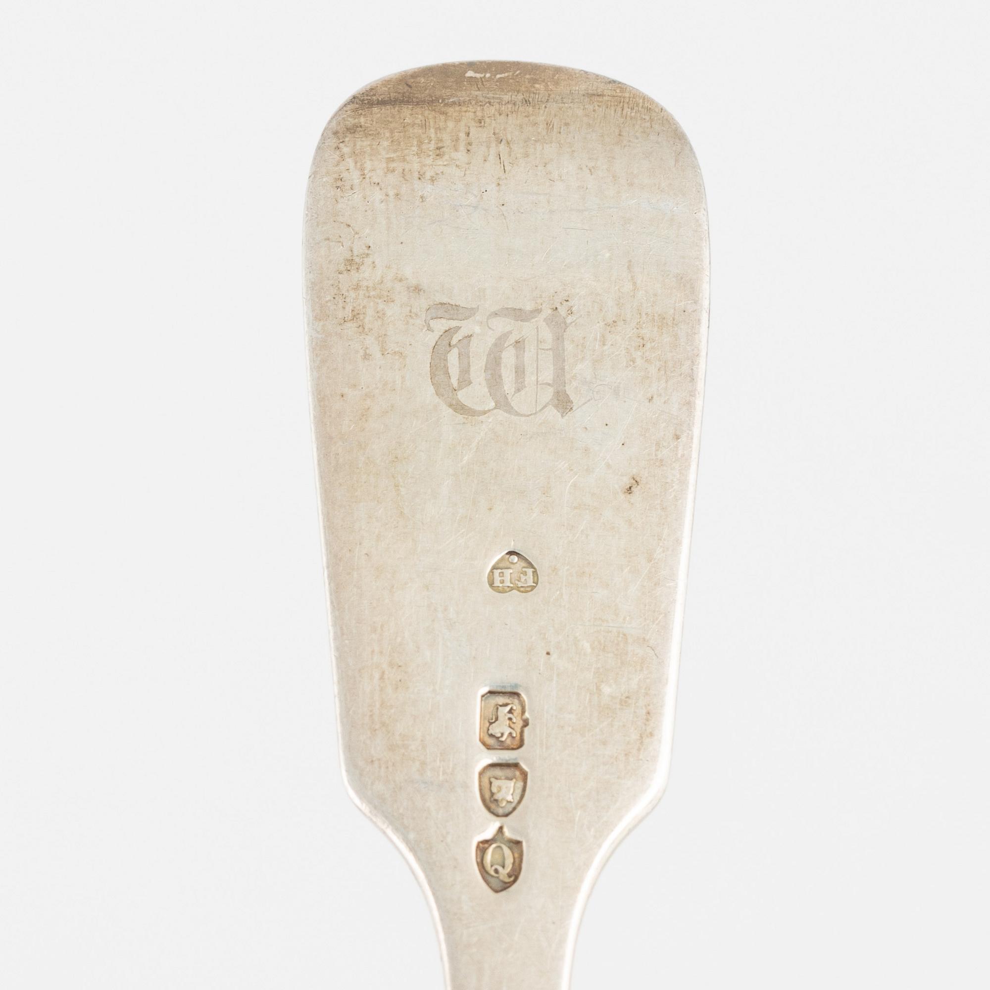 An English Silver Cutlery Set, including marks of  Chawner & Co, London 1844 (26 pieces).
