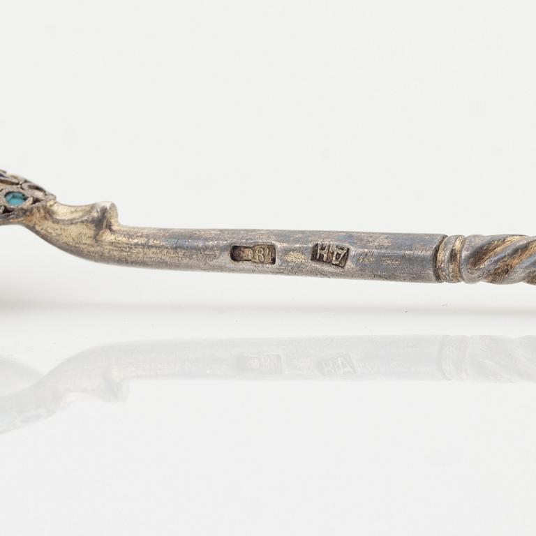 A Russian silver and enamel spoon, Moscow 1908-26.