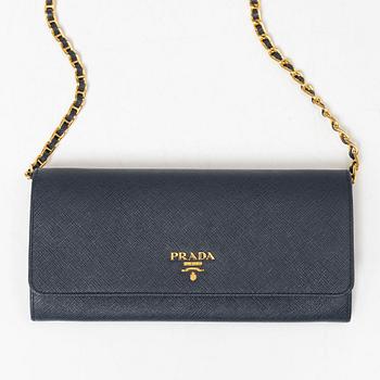 Prada, wallet on chain, 2016.