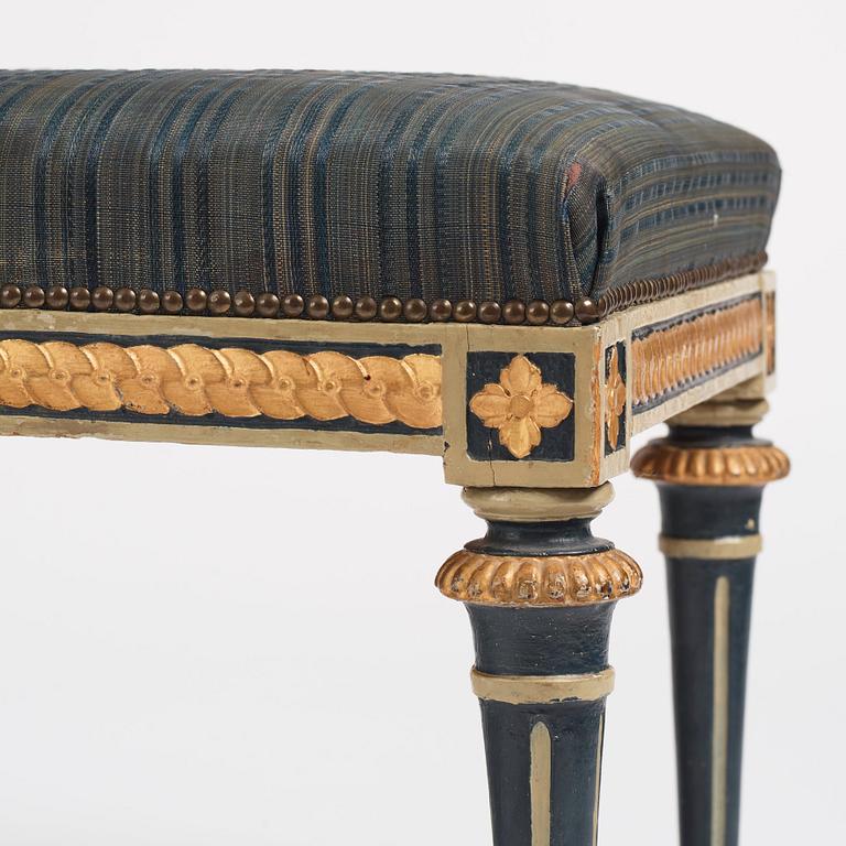 Taburetter, ett par av Jakob Malmsten (mästare i Stockholm 1780-1788), signerade, Gustavianska.