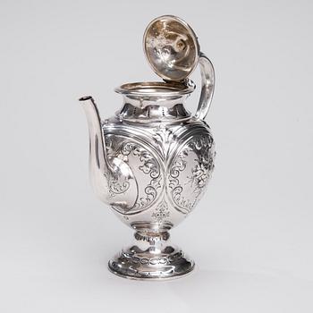 KAFFEKANNA, silver, Walker & Hall, Chester, England 1873. Vikt ca 707 g.