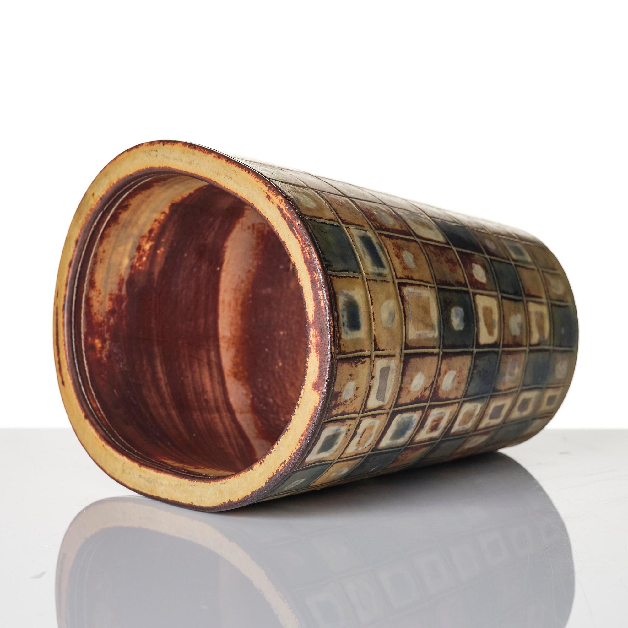 Wilhelm Kåge, a "Farsta" stoneware vase, Gustavsberg Studio 1945.