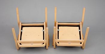 KARMSTOLAR, 8 st, modell E45, Alvar Aalto, Artek. Modellen formgiven 1947.