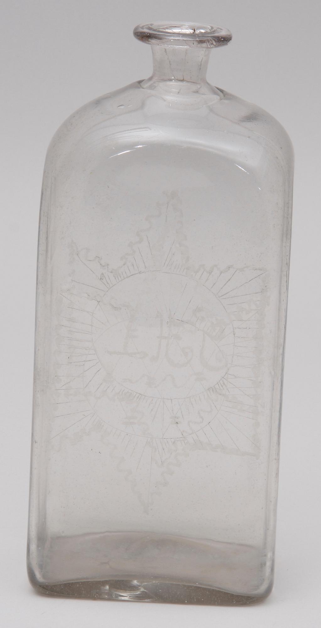 BRÄNNVINSFLASKA. Glas. 1800-tal.