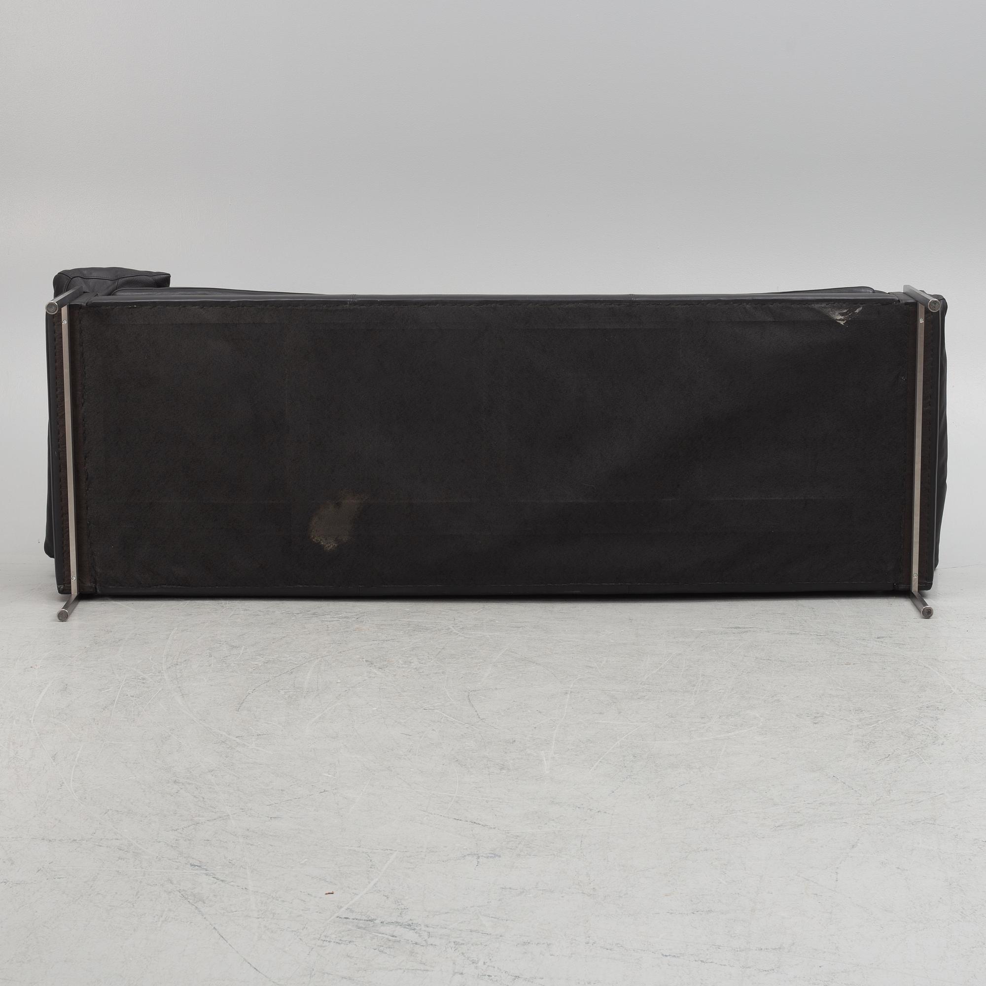 Takashi Okamura & Erik Marquardsen, soffa. "Capri 3A" Skipper Furniture.