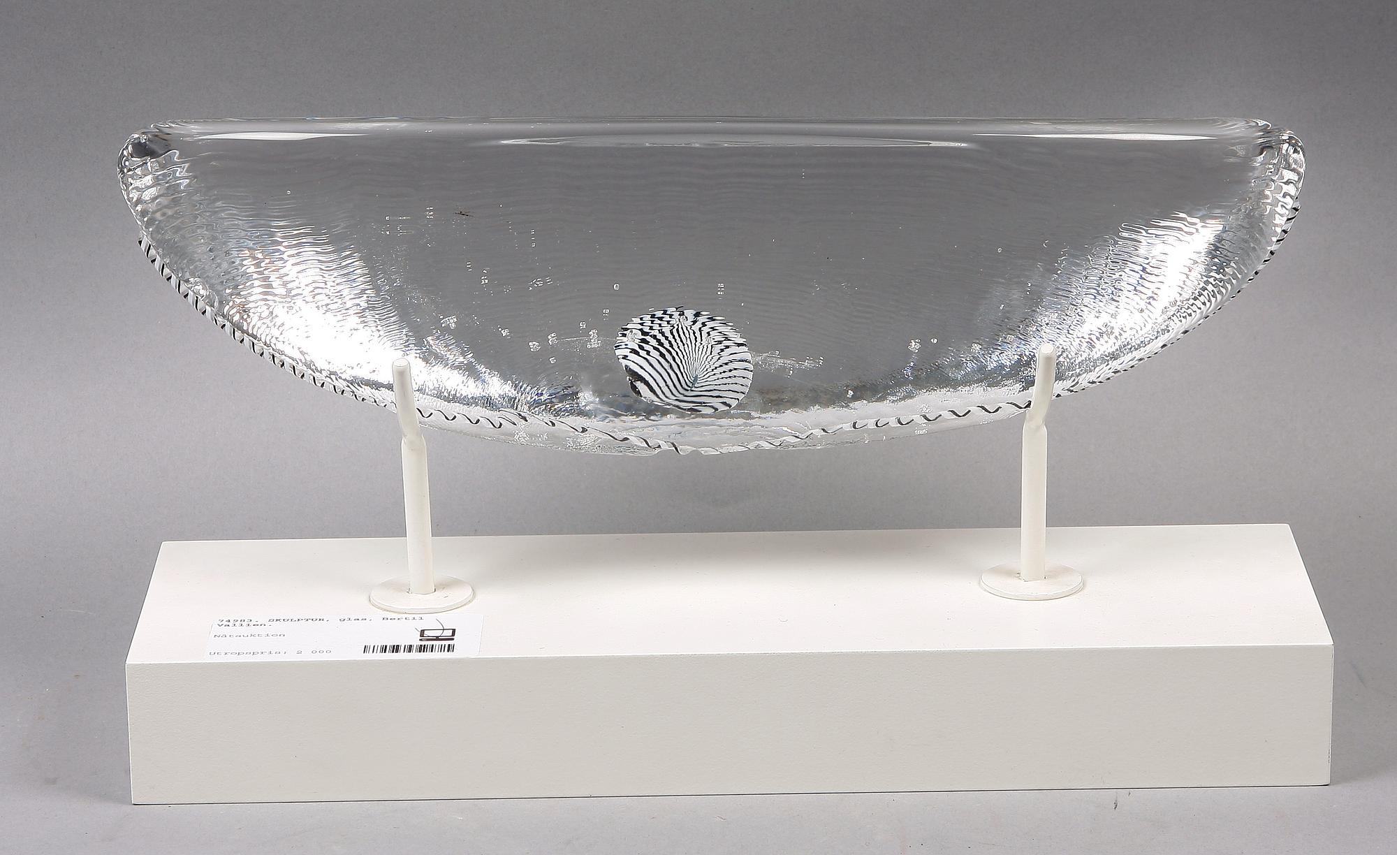 SKULPTUR, glas, Bertil Vallien. Sign o numr 98501. Tillverkad 1985.