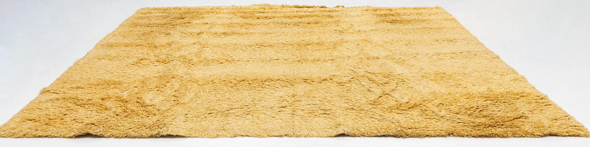 Machine-woven rya, "Blekinge", Svängsta Carpet Weaving, approx. 396 x 305 cm.