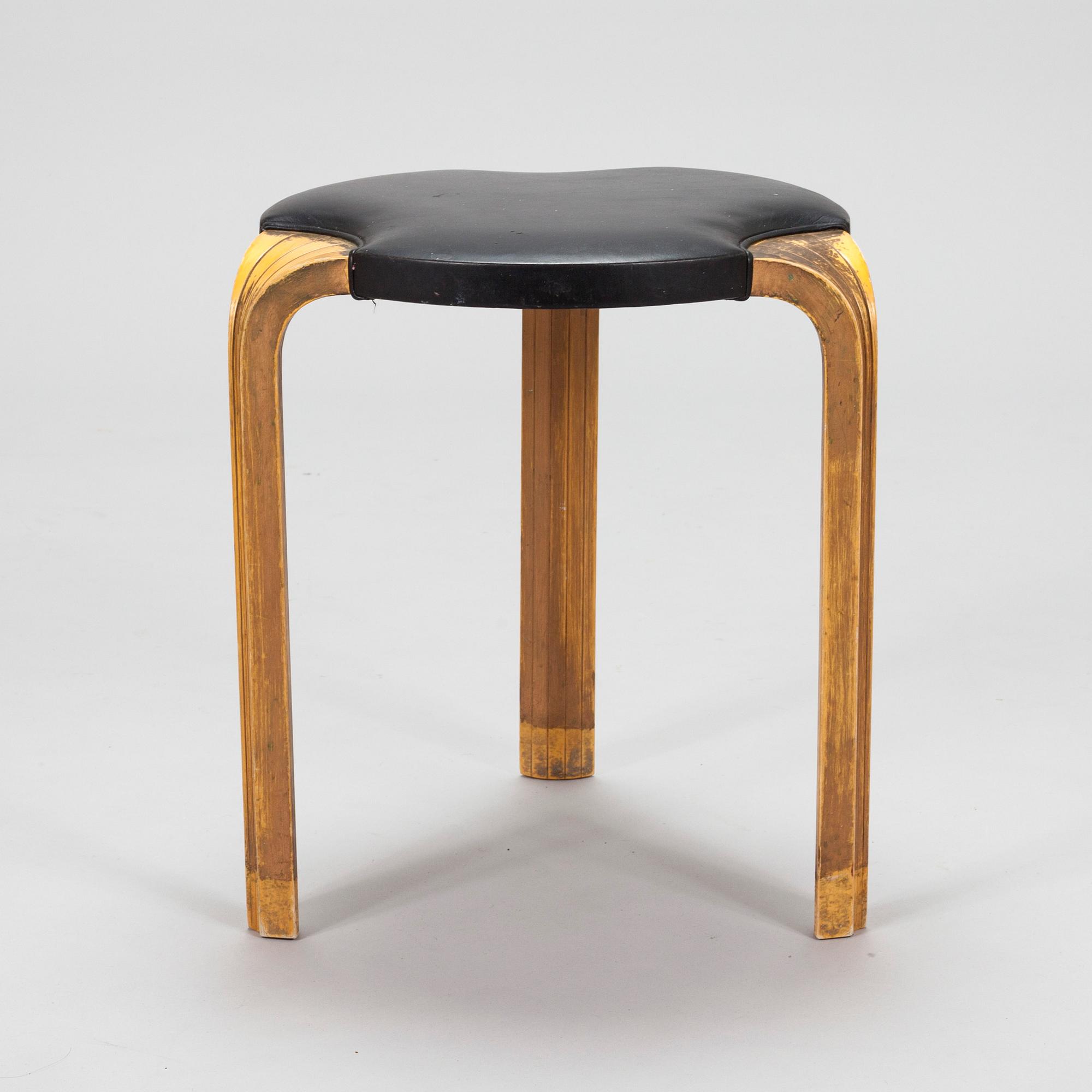 Alvar Aalto, A mid 20th century 'X600' stool for Artek.