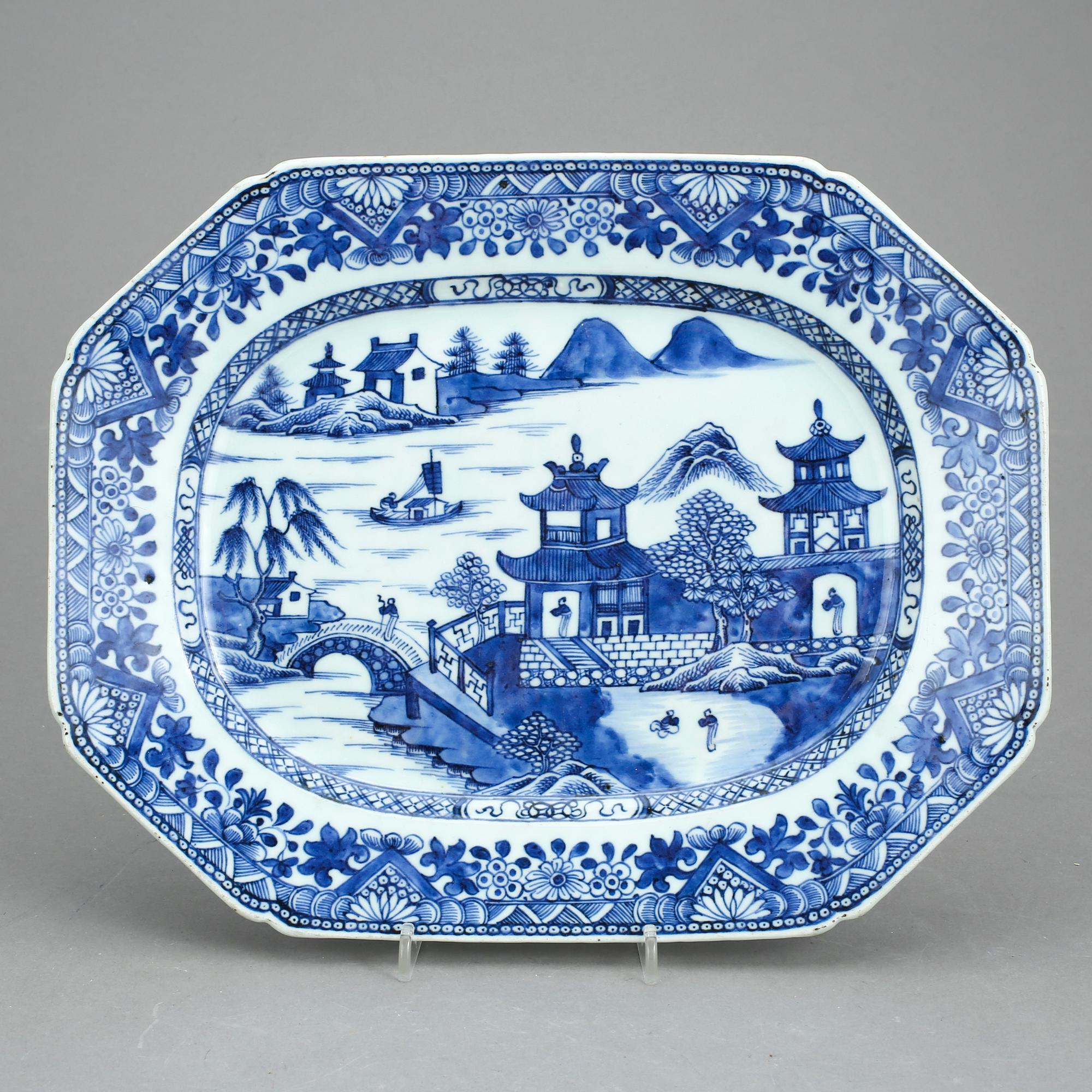 STEKFAT, porslin, Kina, 1700-tal.