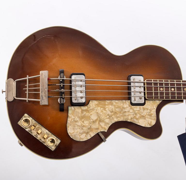 A 1960's electric bass, Höfner 500/2 Club Bass, Sunburst.