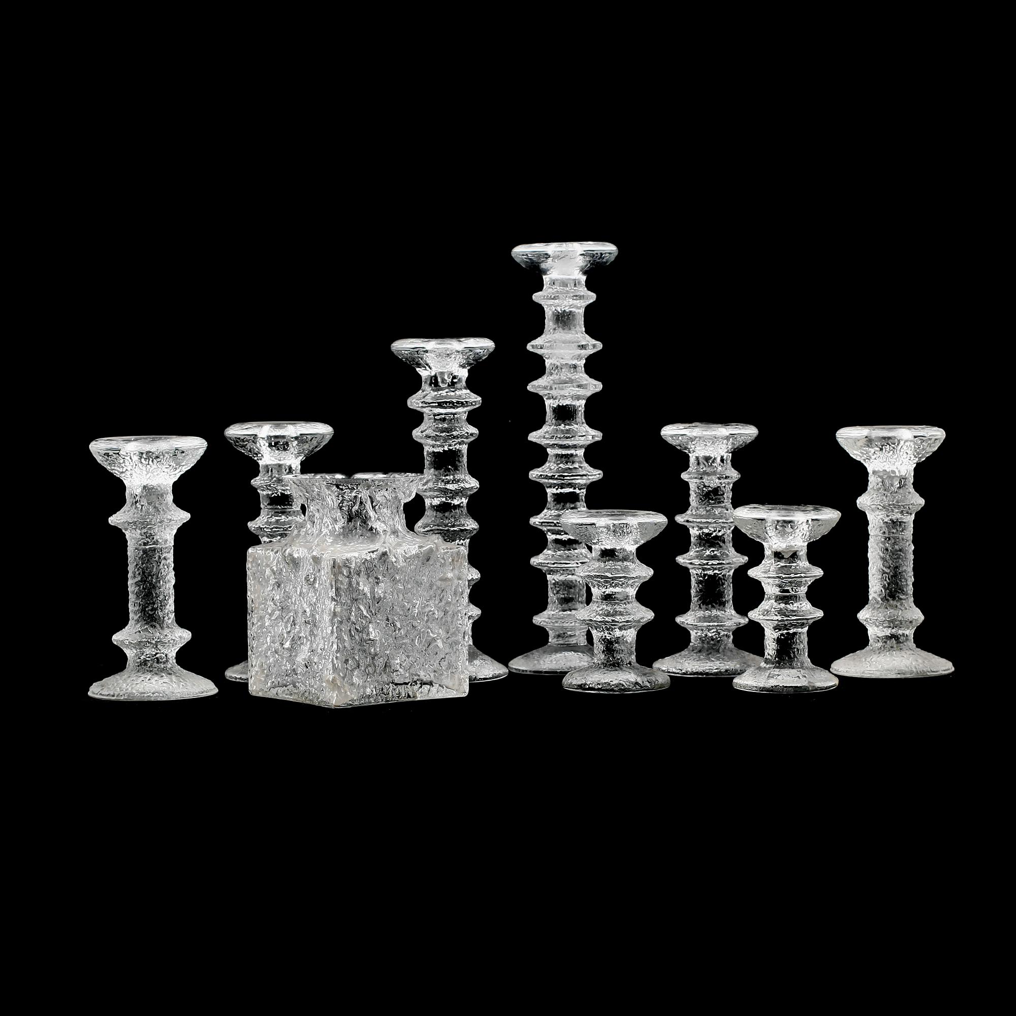 LJUSSTAKAR, 8 st samt VAS, glas, bl a Festival, Timo Sarpaneva, Iittala, Finland.