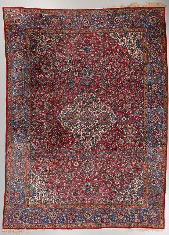 MATTA, Kirman, old/semiantik, 356 x 260 cm.