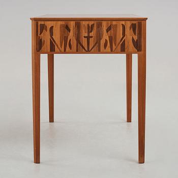 Carl Malmsten, skrivbord, "Nefertite", Stockholm 1940-50-tal.