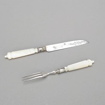 SMÖRGÅSBESTICK, 22 st, silver, pläter samt pärlemo, Sheffield, 1900-talets början,