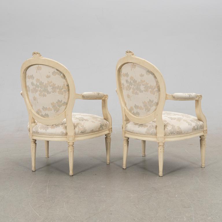 Armchairs, a pair, Gustavian style, 20th century.