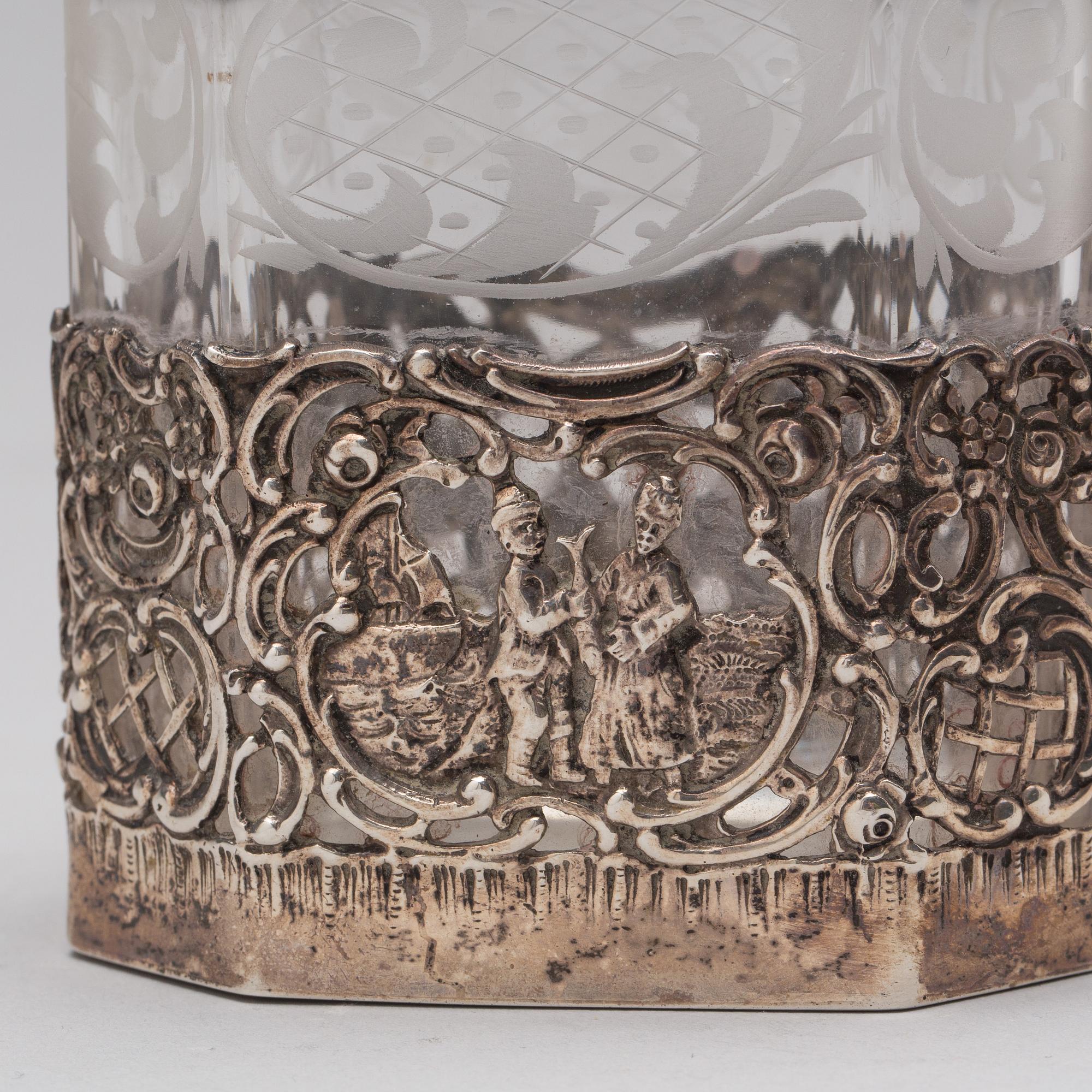 KARAFF, glas med silverfattning, importstämpel. 1900-talets första del.