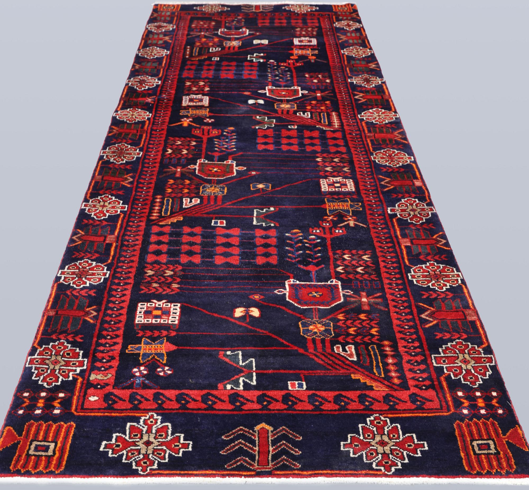 Gallerimatta, Hamadan, ca 400 x 117 cm.