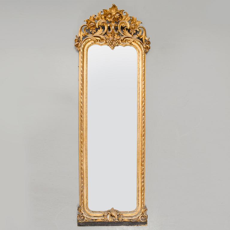 A large gulit mirror, late 19th century.