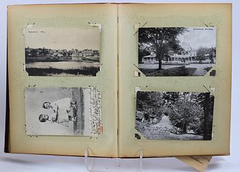BREVKORTSALBUM 2 st MED VYKORT,topografi från mest Sverige resp jul- och gratulationskort, tidigt 1900-tal.