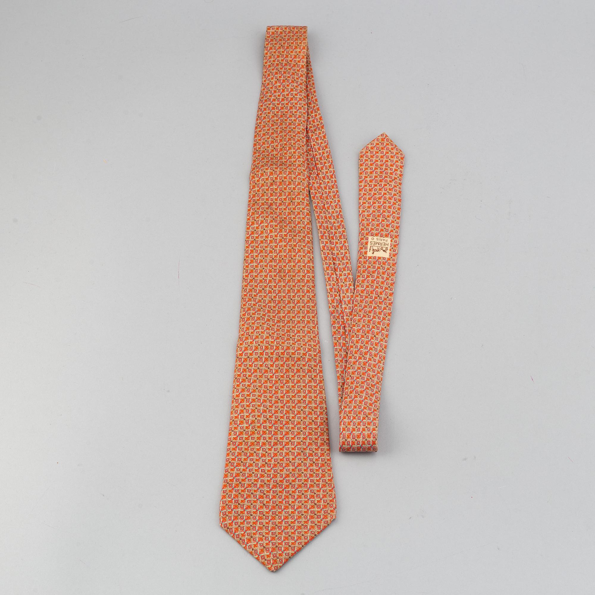 Hermès, three silk ties.