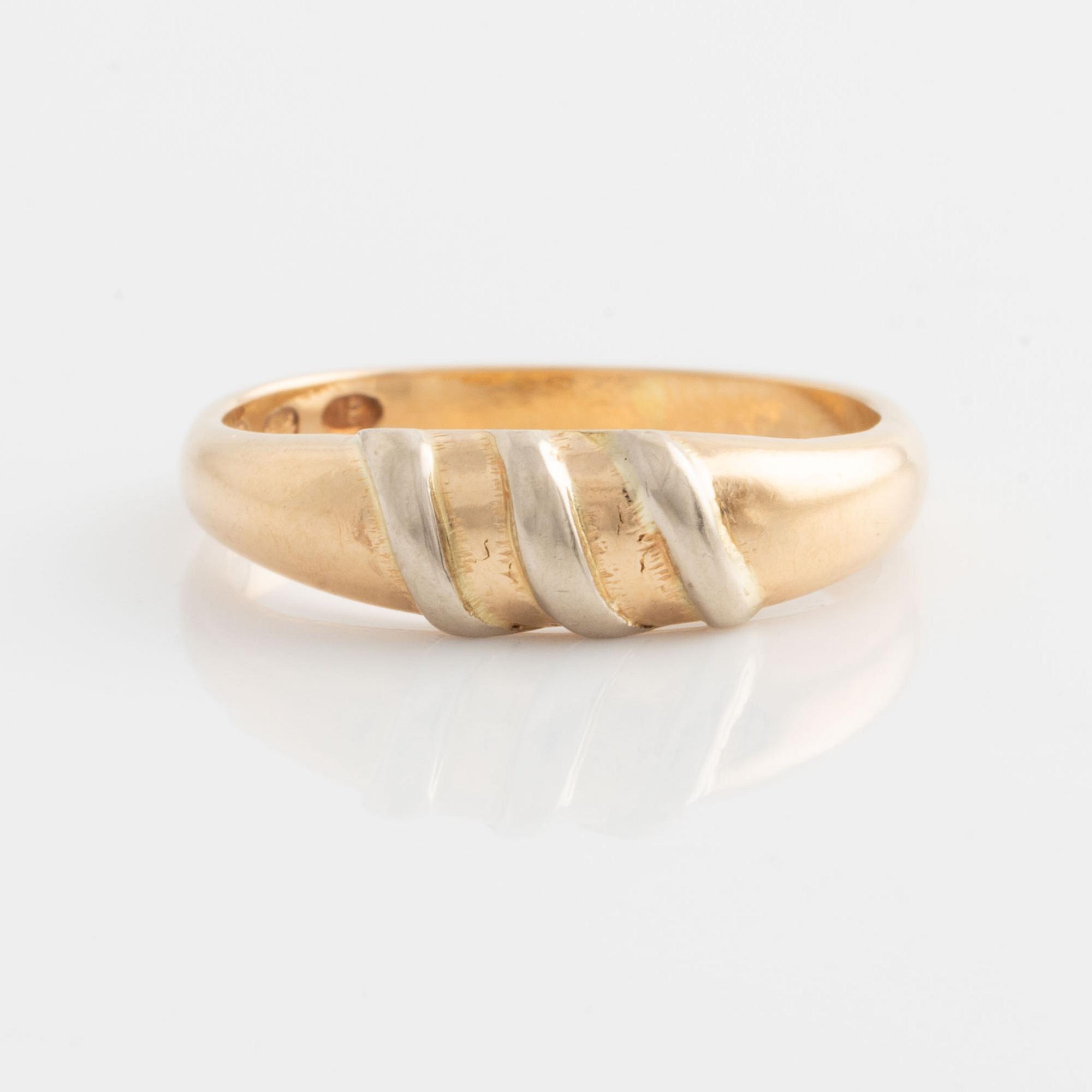 Ring 18K two-tone gold.