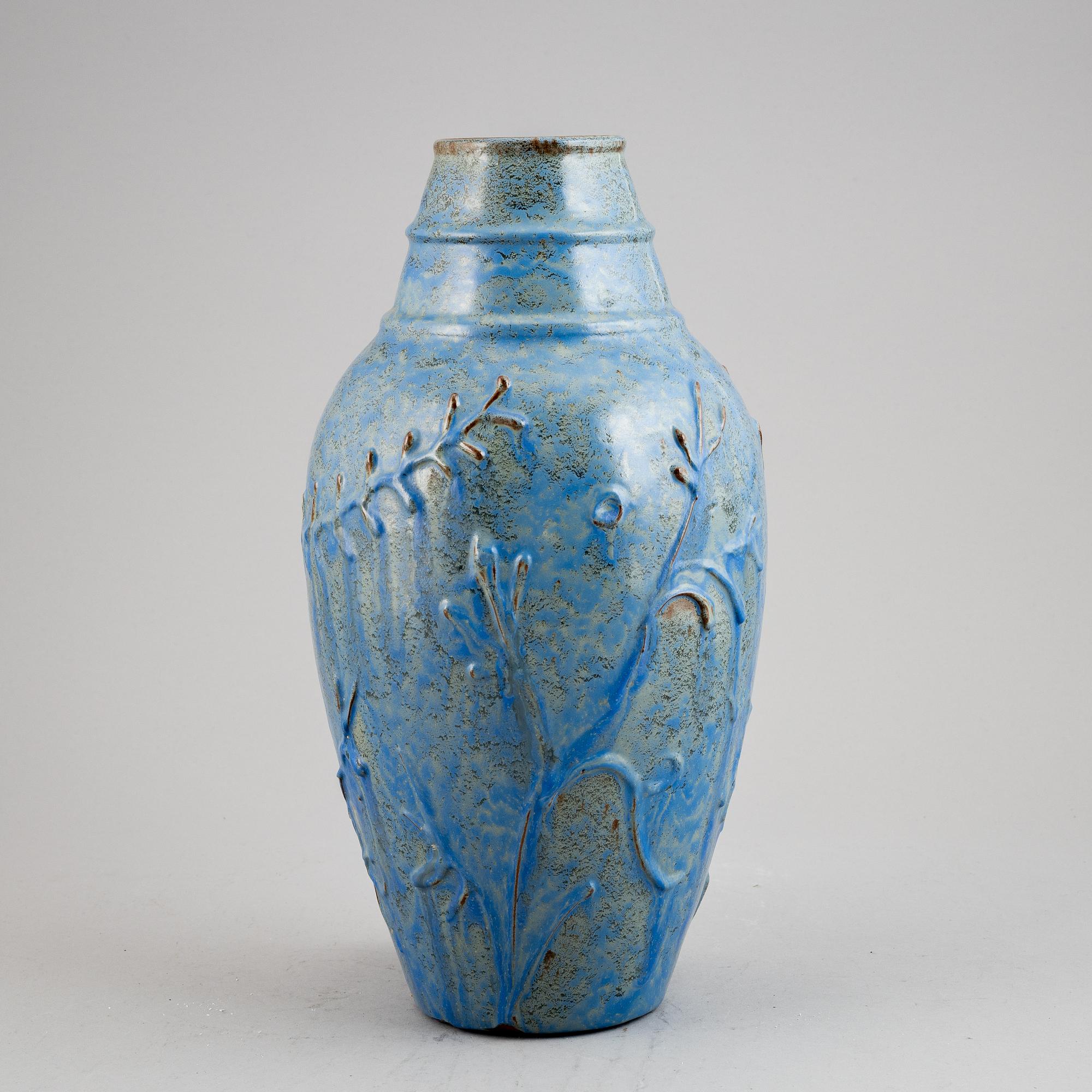 Erik Mornils, vaser, ett par, Nittsjö, 1900-talets mitt.