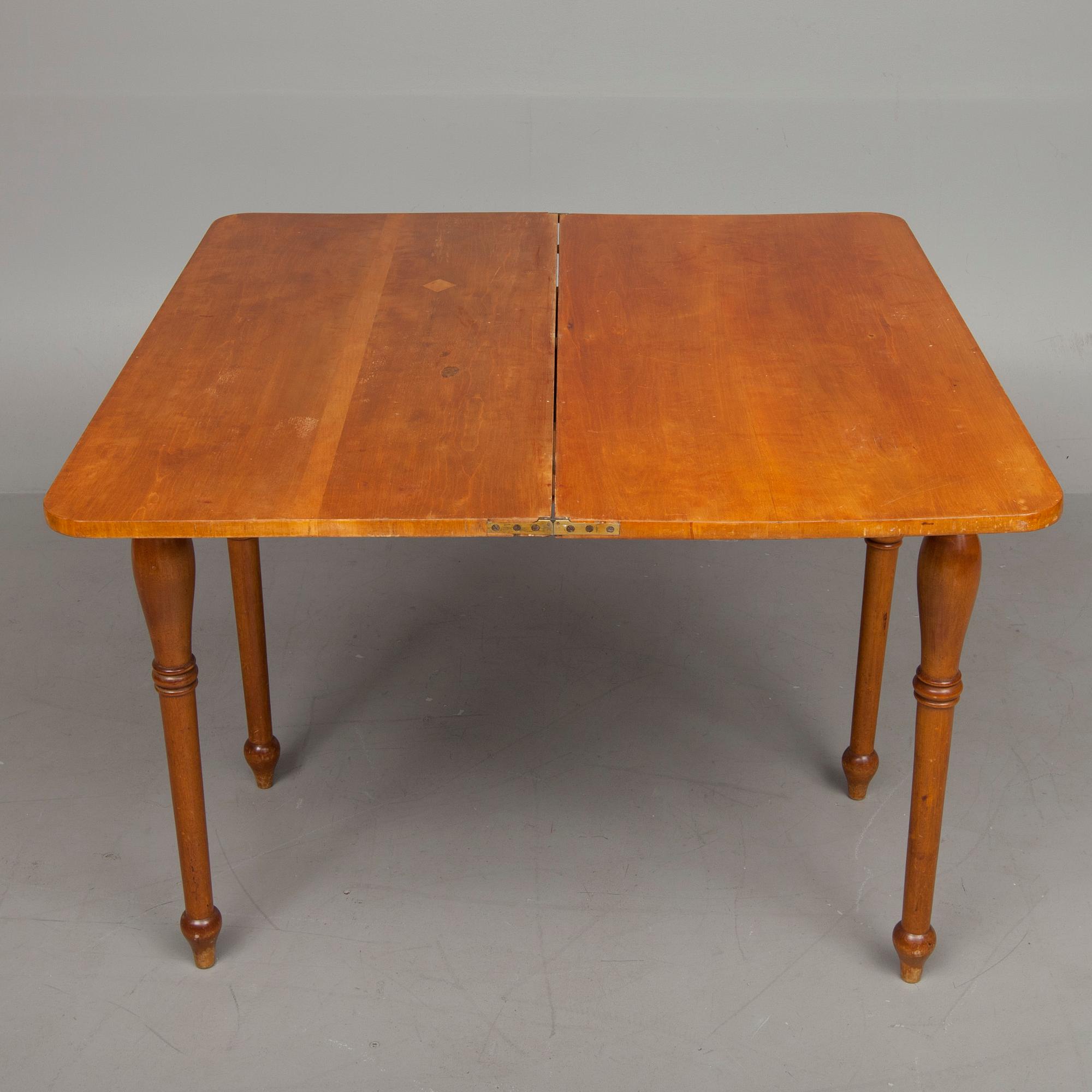 SPELBORD, biedermeier, 1800-talets mitt.