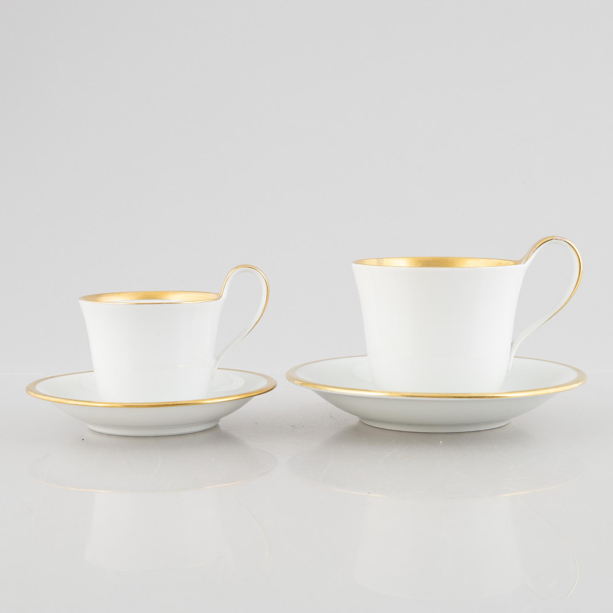 Bing & Grøndahl och Royal Copenhagen, te- och kaffeservis, 14 delar, Danmark.