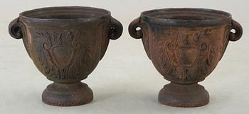 YTTERFODER, ett par, Svartmålat gjutjärn, Barockstil, Vattholma bruk, 1800-tal.